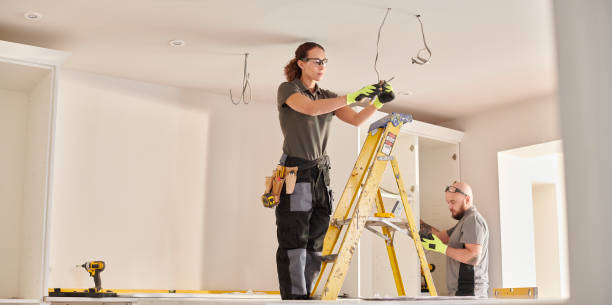 Best Commercial Electrician Services  in Shelton, CT